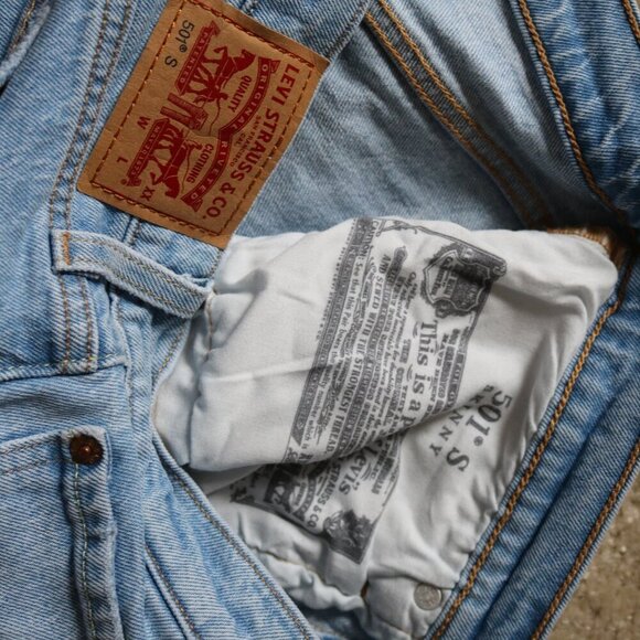 Levis Women's Skinny Jeans - Picture 5 of 6